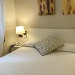 Otel Rio Arga Zaragoza