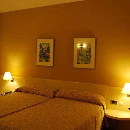 Hotel Rio Arga 2*
